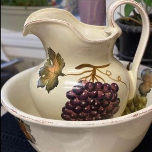 Grape 🍇 bowl and pitcher set